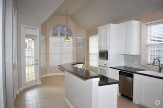 Building Photo - 516 Arcadia Dr