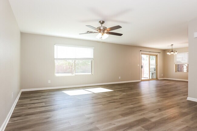 Building Photo - 10857 E Carol Ave