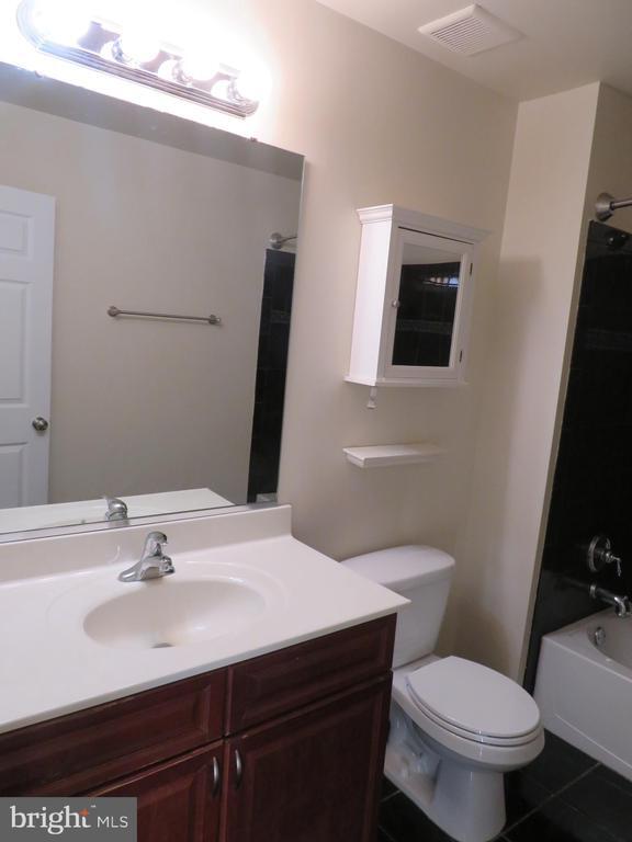 Building Photo - 3700 Bedford Dr