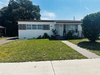 Building Photo - 3540 NW 80th Terrace