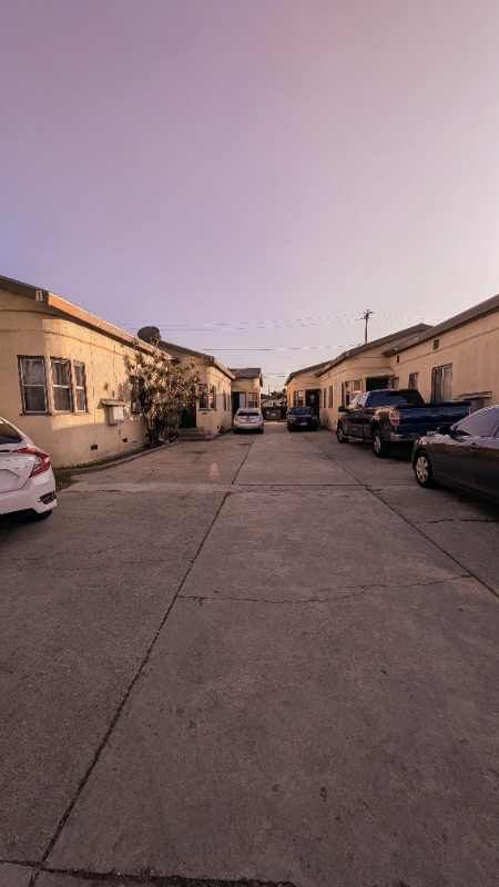 Building Photo - 3166 Cherokee Ave