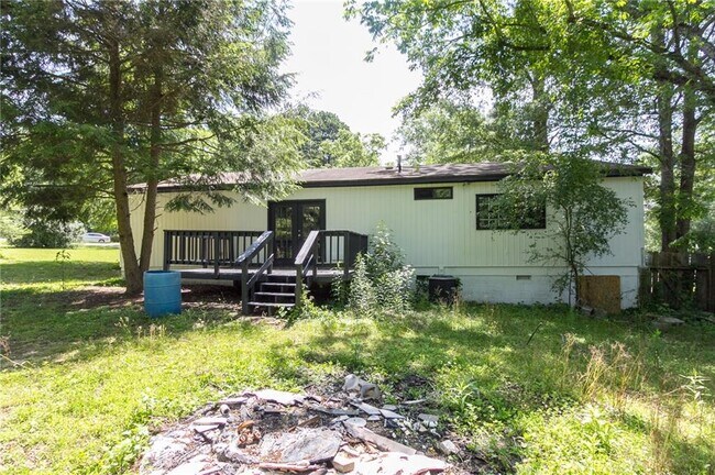Building Photo - 504 Ash Ln
