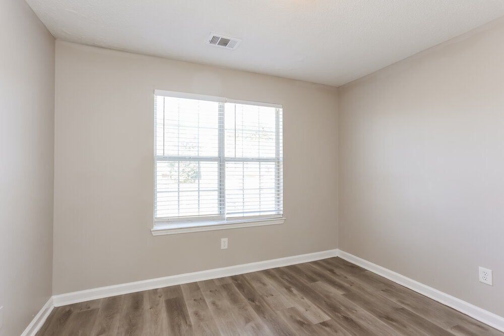 Building Photo - 214 Stallion Trail