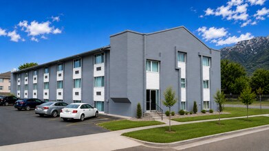 Building Photo - Studio Apartment - Available August 10th