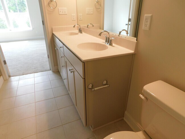 Building Photo - 6981 Leire Ln