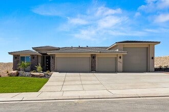 Building Photo - 2120 E Yant Flt Dr