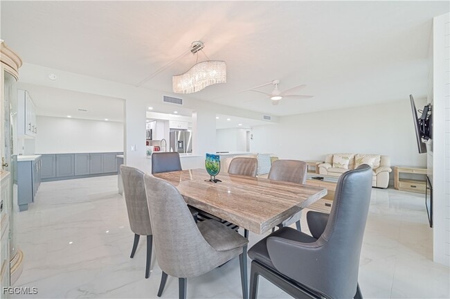 Building Photo - 15 Bluebill Ave