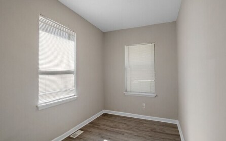 Building Photo - 6937 Etzel Ave