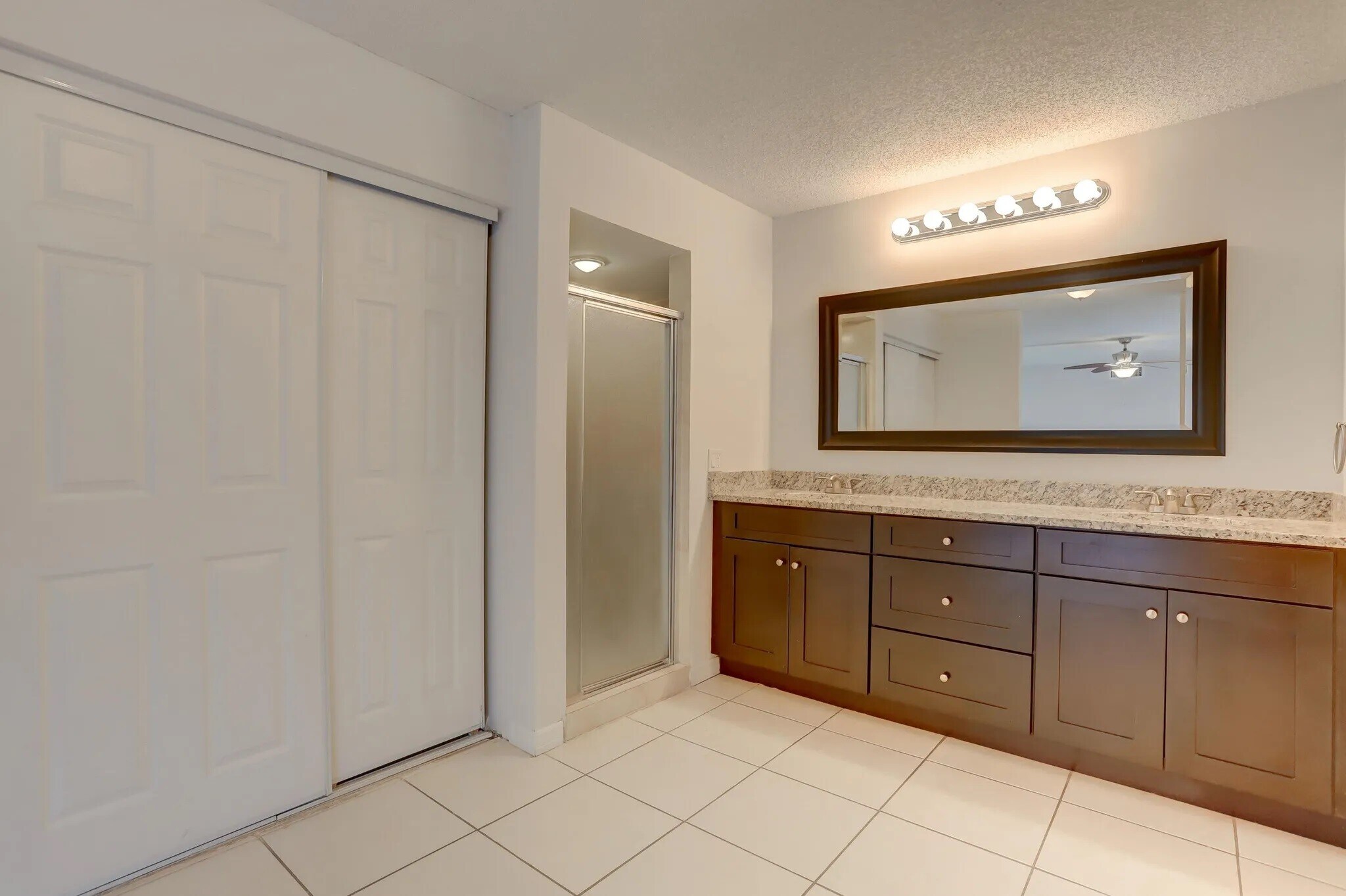 Building Photo - 744 Springdale Cir