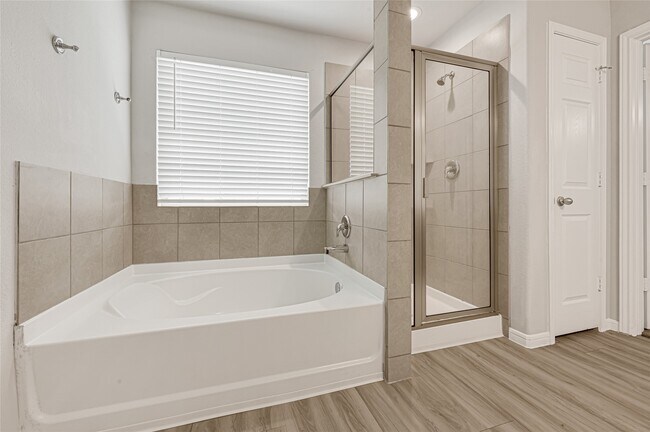 Building Photo - 6518 Wenlock Dr