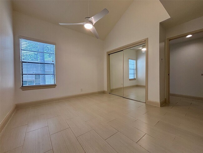 Building Photo - 12900 Walden Rd