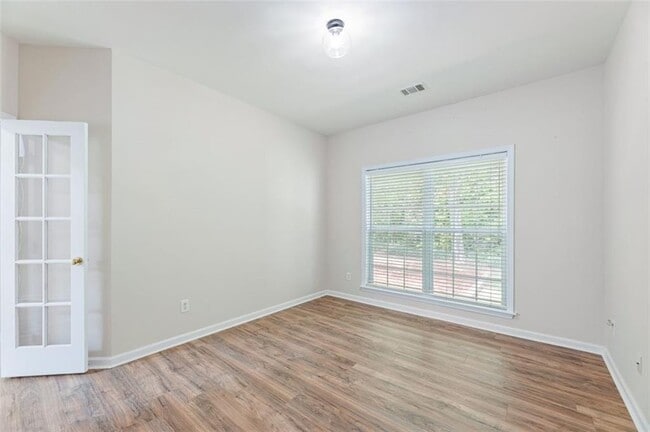 Building Photo - 100 Hawnley Trace