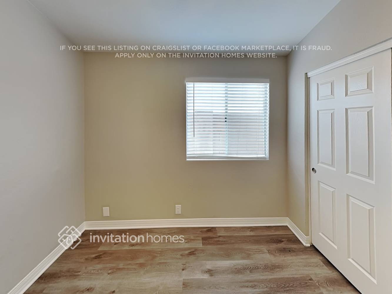 Building Photo - 11223 N 60th Dr