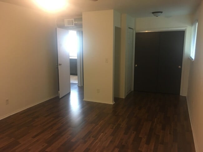 Building Photo - 4650 Capital Ave SW