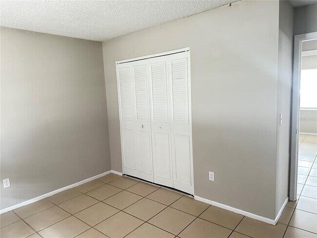 Building Photo - 2416 Alister Ct