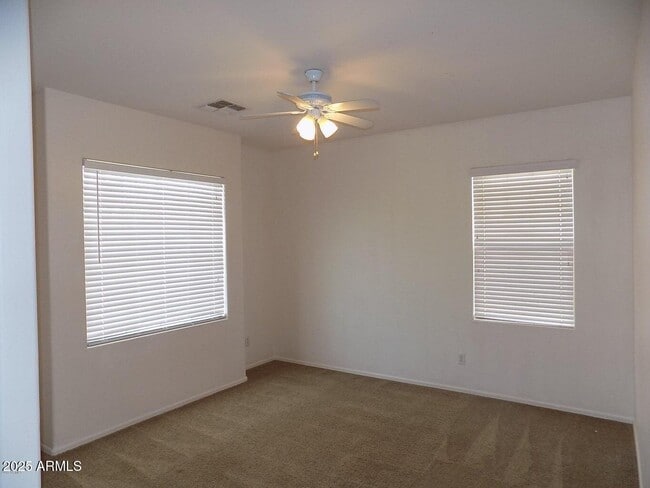 Building Photo - 45449 Alamendras St