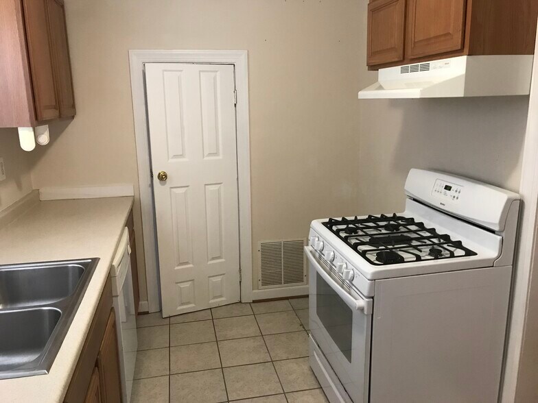 Kitchen from Laundry - 276 4th Ave