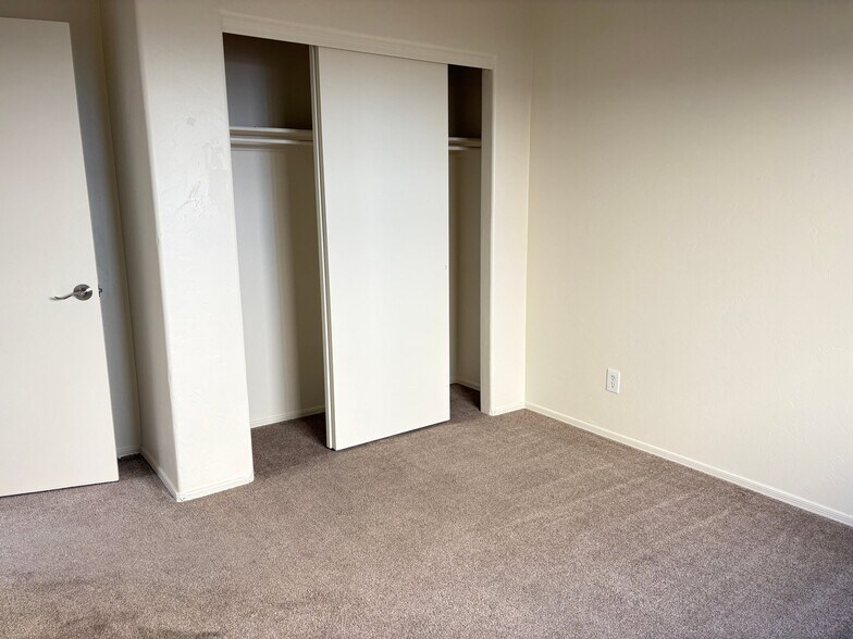 Building Photo - 8519 E Seabury Ct