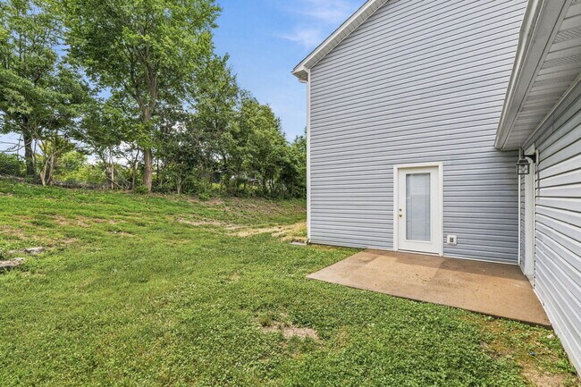 Building Photo - 5004 Betty Jean Way