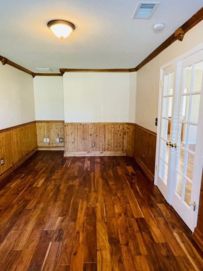 Building Photo - 5106 Camanche Way