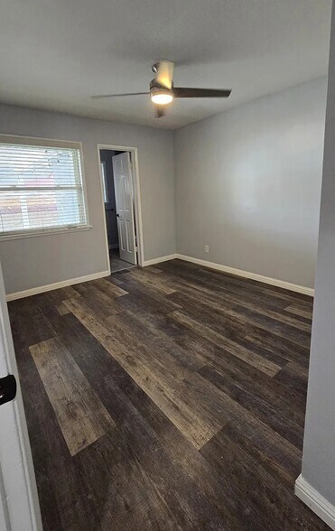 Building Photo - 10603 Bramblebush Ave