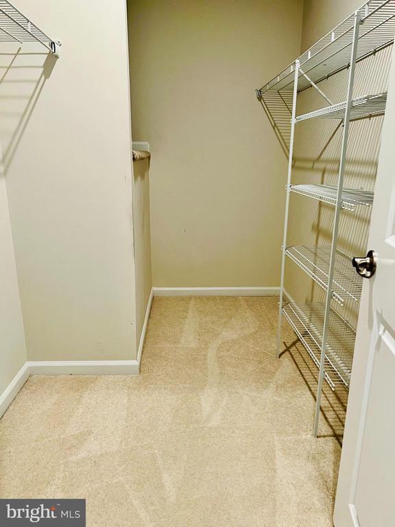 Building Photo - 6508 Walcott Ln