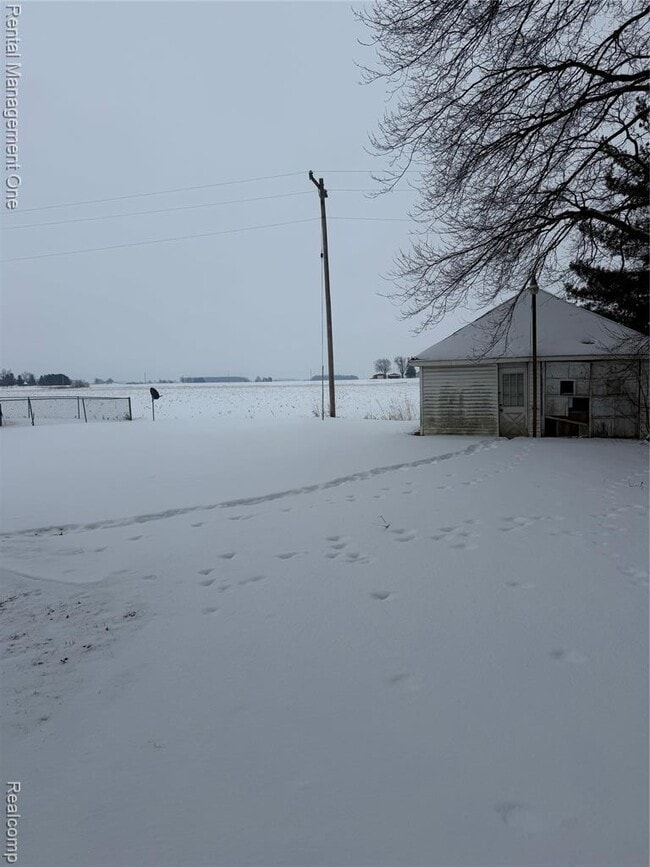 Building Photo - 276 E Chicago Blvd