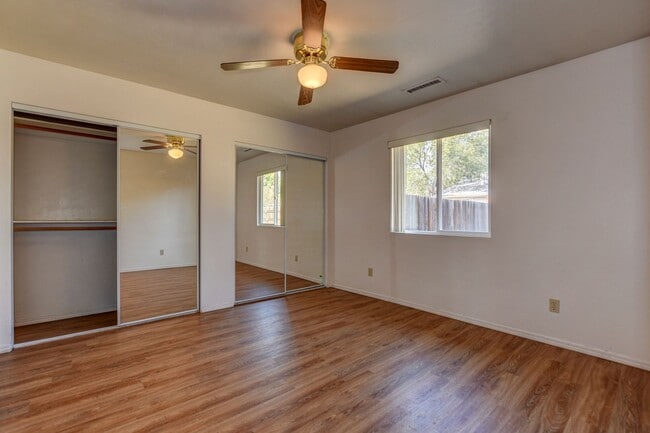Building Photo - 6284 N Buckboard Dr