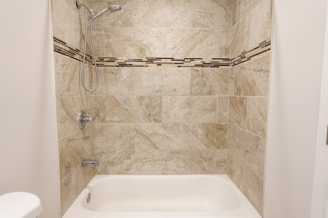 Building Photo - 881 Essex Cir