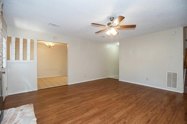 Building Photo - 4203 Balboa Ln