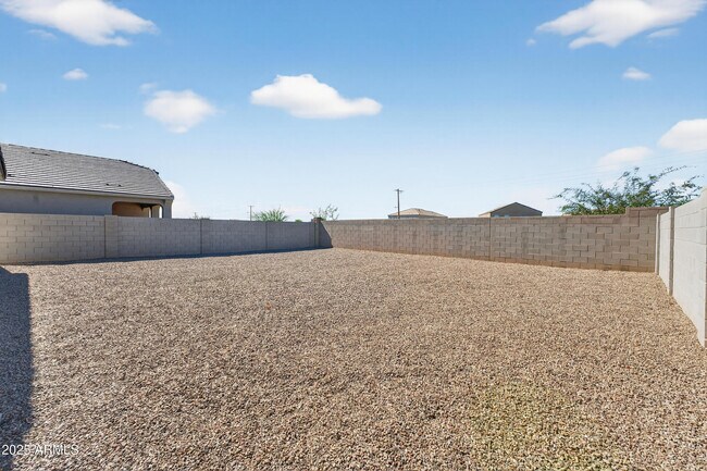 Building Photo - 30266 N Acacia Dr.