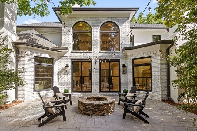 Building Photo - 1103 Centennial Dr