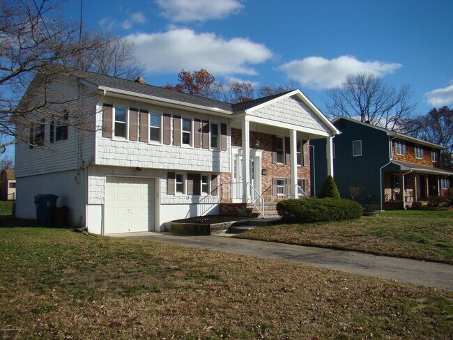 Building Photo - 30 Brunswick Dr