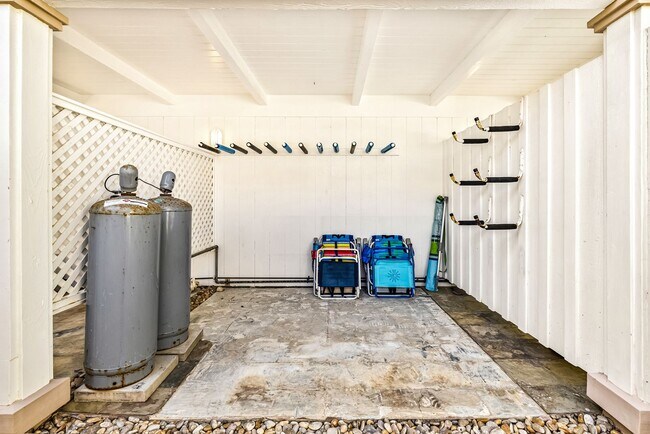 Building Photo - Fully Furnished Home in the Heart of Lanikai