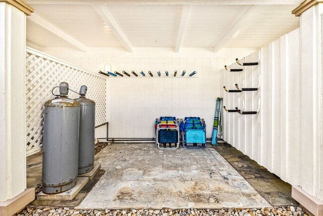Building Photo - Spend Your Summer in the Heart of Lanikai