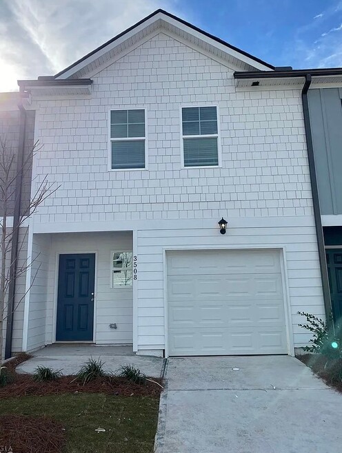 Building Photo - 3508 Lakeview Crk