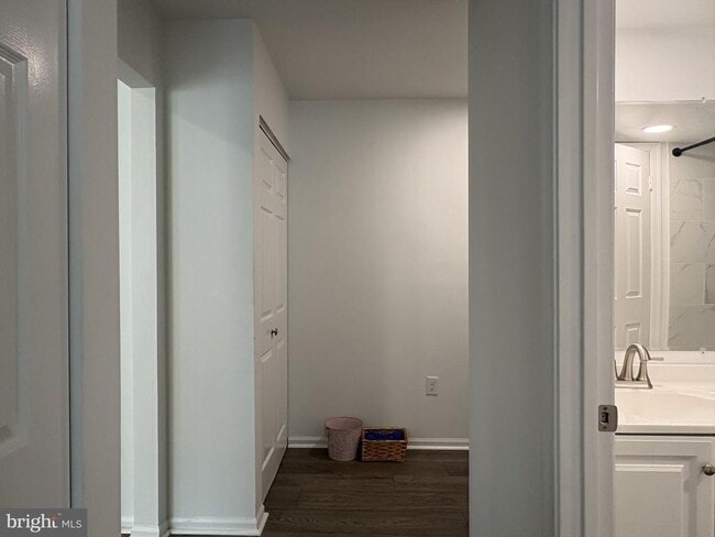 Building Photo - 9574 Jayhawk Terrace