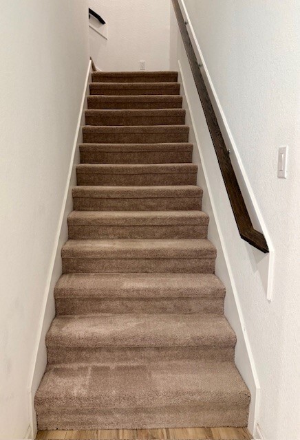 Building Photo - 566 Dry Fork Ln