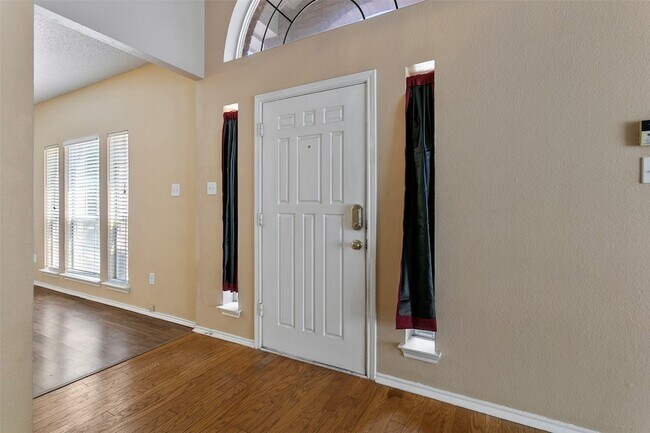 Building Photo - 7605 Bryce Canyon Dr W