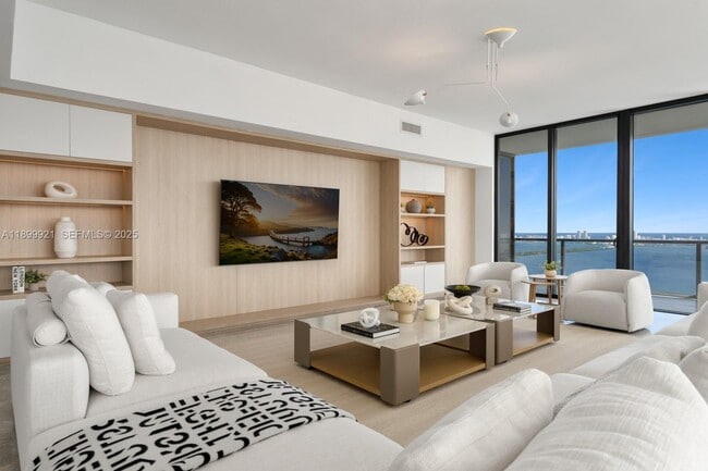 Building Photo - 788 NE 23rd St