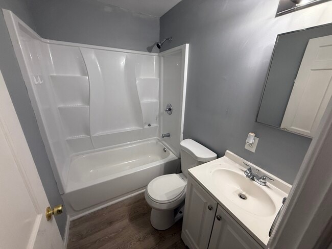 Building Photo - 3513 Dakota Ave