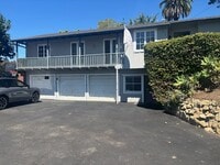 Building Photo - 509 E Valerio St