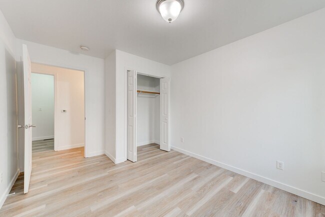 Building Photo - 3 Bed 2 Bath Unit Available in Bozeman!