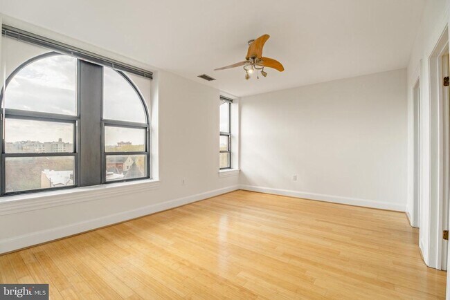 Building Photo - 1325 13th St NW