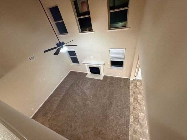 Building Photo - 2056 Tweed Dr