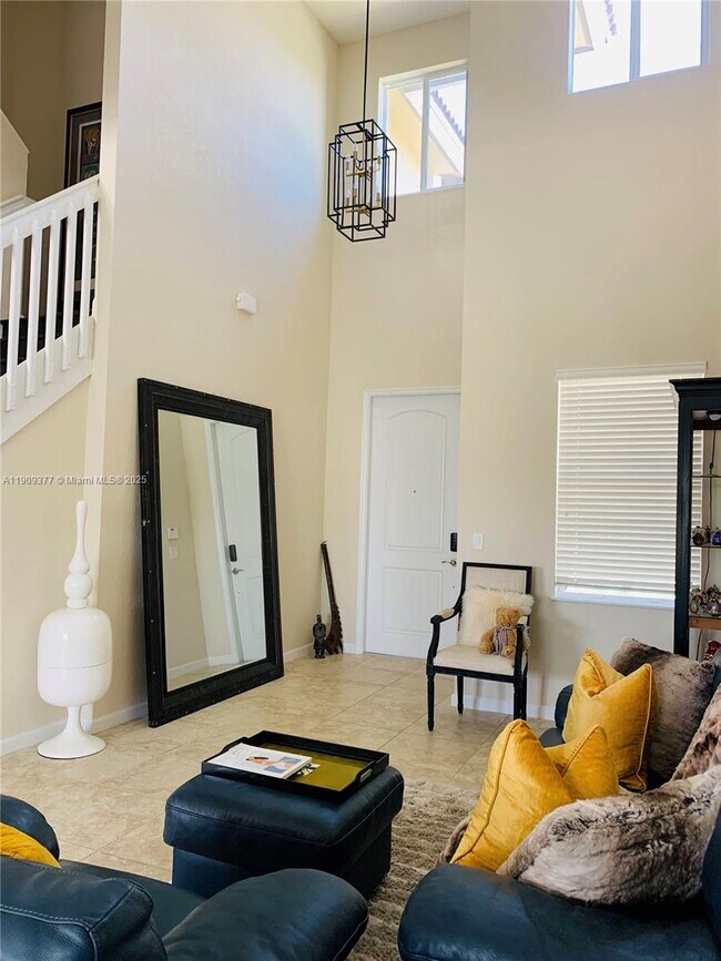 Building Photo - 4812 Foxtail Palm Ct