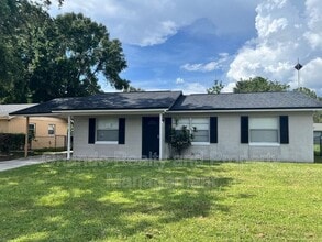 Building Photo - 5017 Elese St