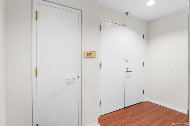 Building Photo - 100 Cutter Mill Rd