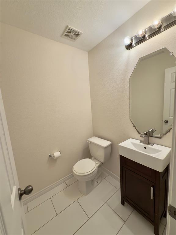 Building Photo - 11505 Bruce Jenner Ln
