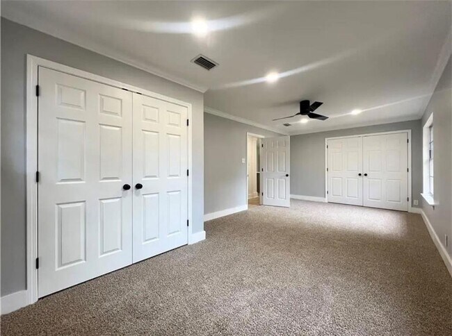 Building Photo - 1459 Cambridge Ct